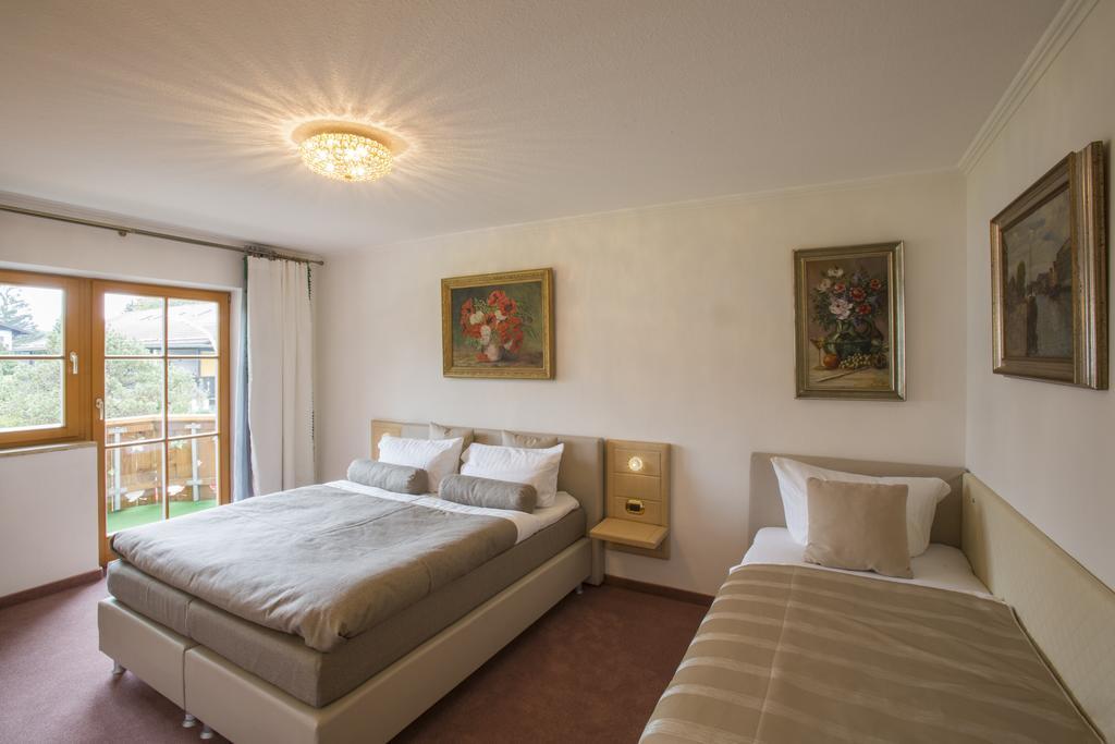 Golden Gapa Central Apartment 4 Garmisch-Partenkirchen Room photo